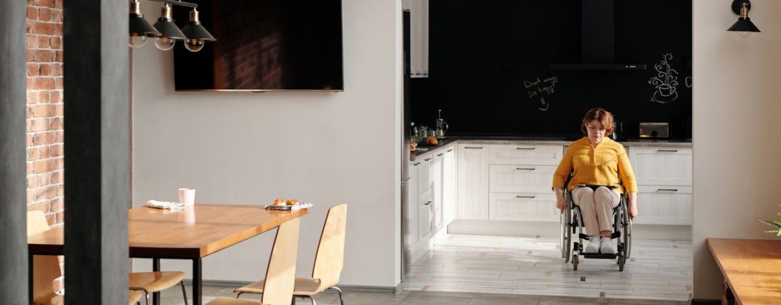 Unitate protejata autorizata Safety & Security - persoana in scaun rulant