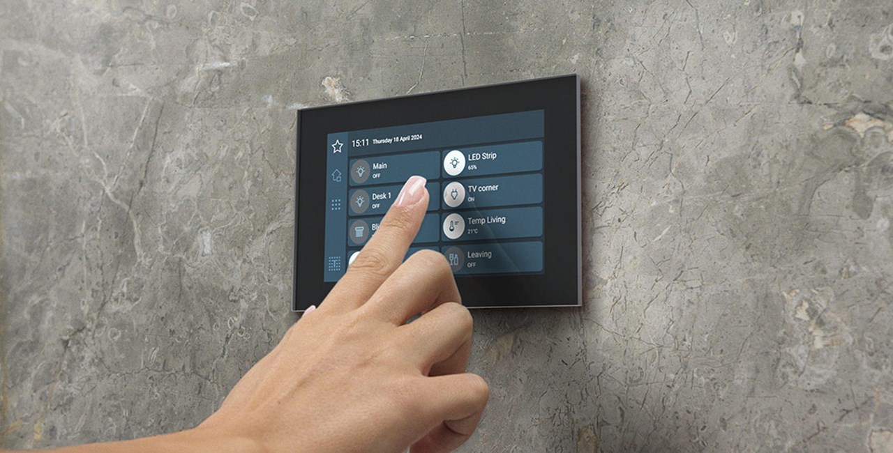 sistem casa inteligenta teletask - display smart home